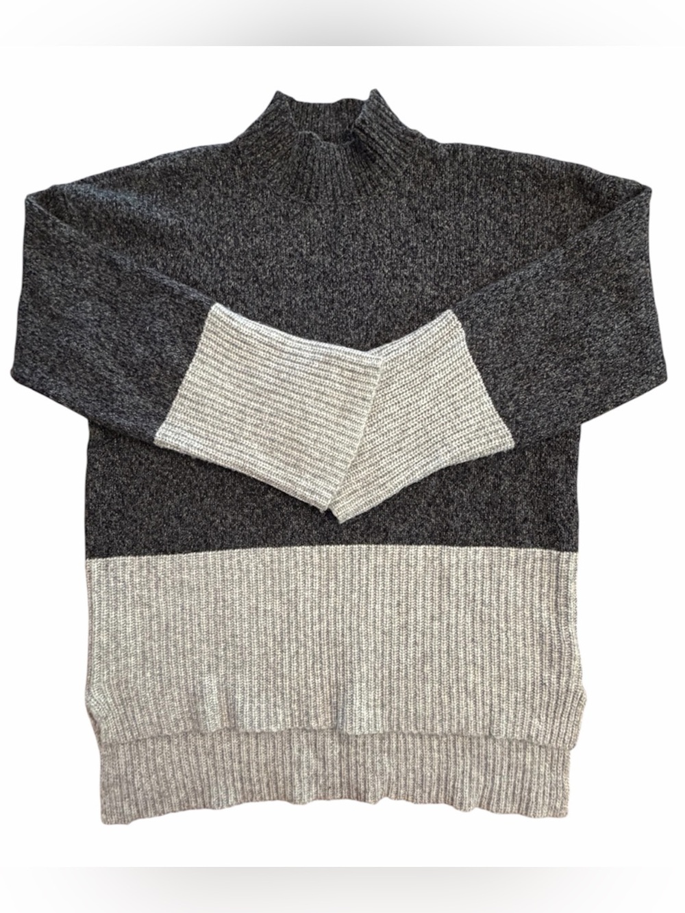 Womens’ Michael Kors Gray Knit Sweater Size M